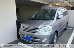 toyota noah 2001 -TOYOTA--Noah TA-AZR60G--AZR60-0009705---TOYOTA--Noah TA-AZR60G--AZR60-0009705-