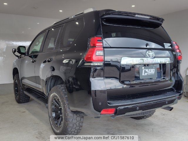 toyota land-cruiser-prado 2023 CFJ1587610 image 2