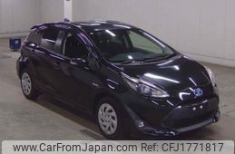 toyota aqua 2017 CFJ1771817