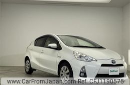 toyota aqua 2013 -TOYOTA--AQUA DAA-NHP10--NHP10-6143001---TOYOTA--AQUA DAA-NHP10--NHP10-6143001-