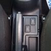 toyota vitz 2017 CFJ1514173 image 19