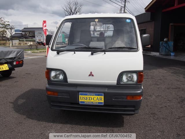 mitsubishi minicab-truck 1995 ba38027f6019467b0d78a69f7ce39b9b image 2