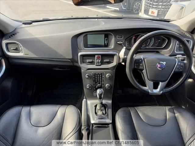 volvo v40 2016 -VOLVO--Volvo V40 MB4154T--G2343639---VOLVO--Volvo V40 MB4154T--G2343639- image 2