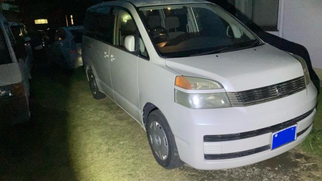 2003 Toyota Voxy AZR60G 2WD - Car Price $2,459