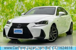 lexus is 2016 CFJ1624618