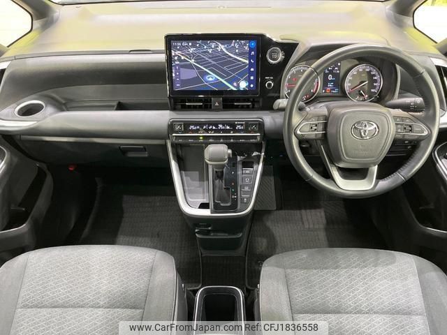 toyota voxy 2022 CFJ1836558 image 2