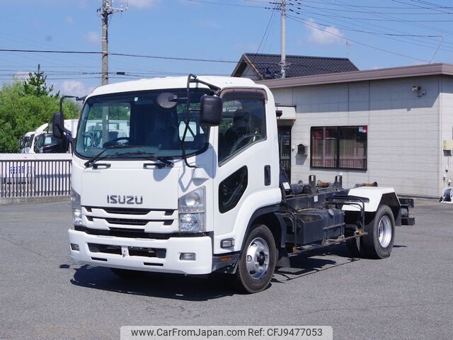 isuzu forward 2017 CFJ9477053 image 1