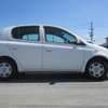 toyota vitz 2000 18065A image 4