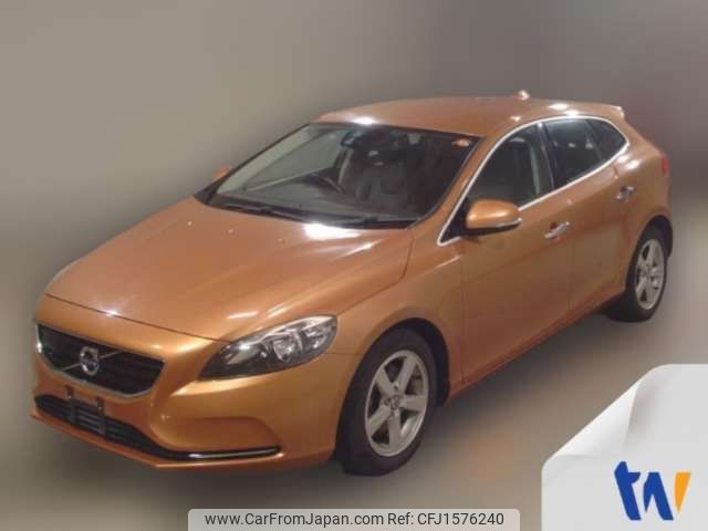 volvo v40 2014 CFJ1576240 image 1
