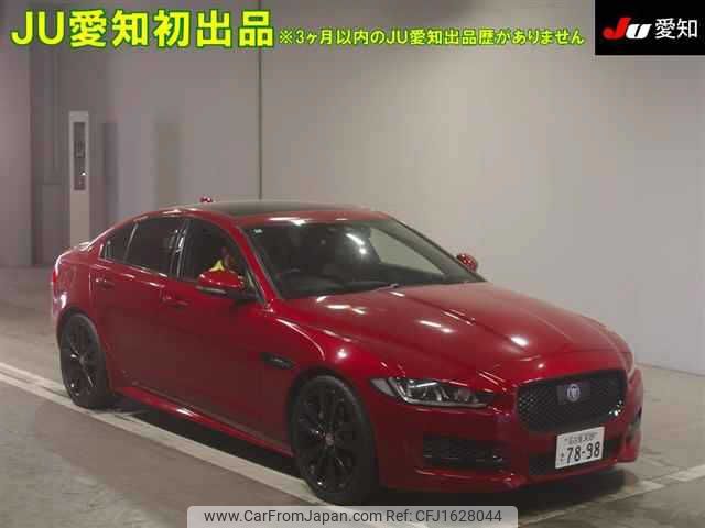 jaguar xe 2017 CFJ1628044 image 1