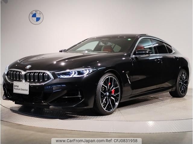 bmw 8-series 2023 quick_quick_3BA-GV30_WBAGV220X0CP71814 image 1