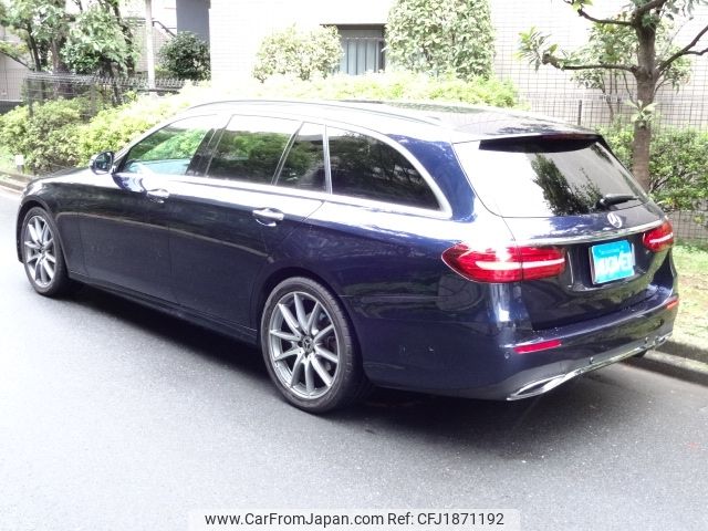 mercedes-benz e-class-station-wagon 2022 CFJ1871192 image 2