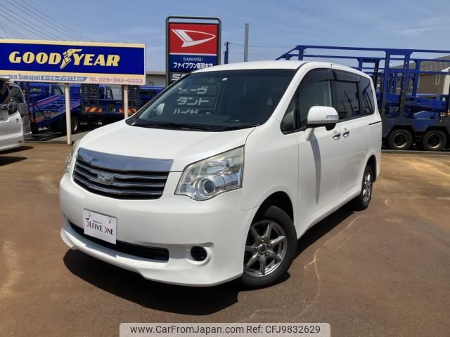 toyota noah 2010 -TOYOTA--Noah DBA-ZRR75G--ZRR75-0074239---TOYOTA--Noah DBA-ZRR75G--ZRR75-0074239- image 1