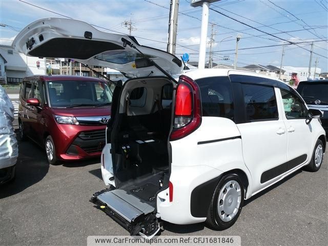 toyota sienta 2024 CFJ1681846 image 1