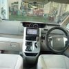 toyota noah 2010 quick_quick_ZRR70G_ZRR70G-0328248 image 3