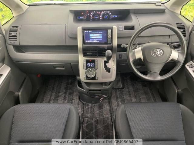 toyota voxy 2009 -TOYOTA--Voxy DBA-ZRR70W--ZRR70-0245677---TOYOTA--Voxy DBA-ZRR70W--ZRR70-0245677- image 2