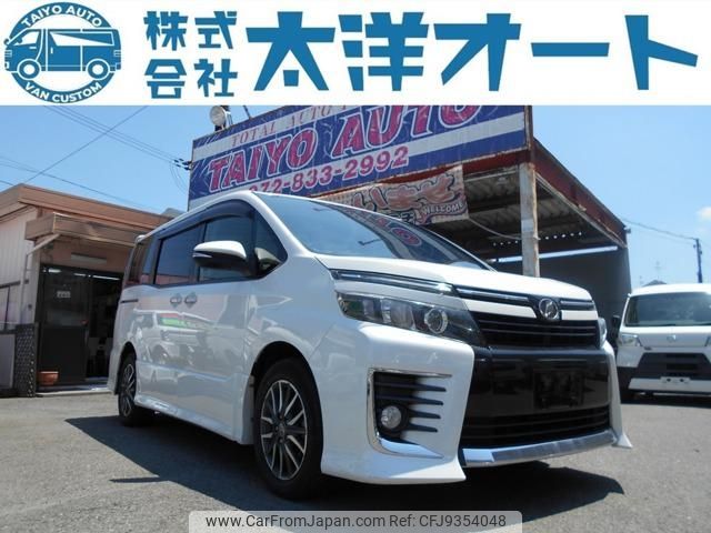 toyota voxy 2014 -TOYOTA--Voxy ZRR80W--0001556---TOYOTA--Voxy ZRR80W--0001556- image 1