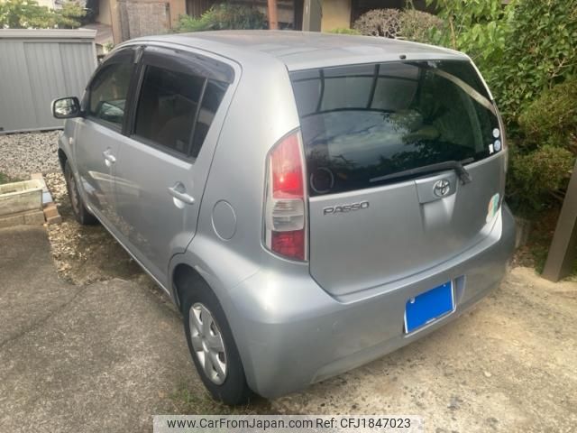 toyota passo 2004 CFJ1847023 image 2