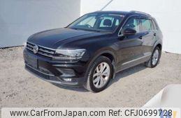 volkswagen tiguan 2018 -VOLKSWAGEN--VW Tiguan LDA-5NDFGF--WVGZZZ5NZKW801701---VOLKSWAGEN--VW Tiguan LDA-5NDFGF--WVGZZZ5NZKW801701-