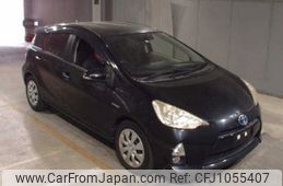 toyota aqua 2012 -TOYOTA--AQUA NHP10--NHP10-6029674---TOYOTA--AQUA NHP10--NHP10-6029674-