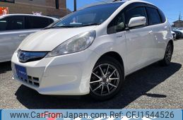honda fit-hybrid 2013 CFJ1544526