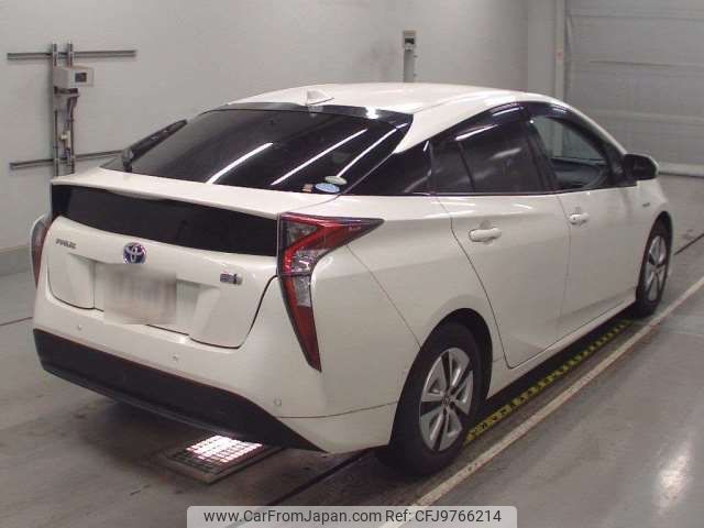 toyota prius 2017 -TOYOTA--Prius DAA-ZVW51--ZVW51-8039881---TOYOTA--Prius DAA-ZVW51--ZVW51-8039881- image 2