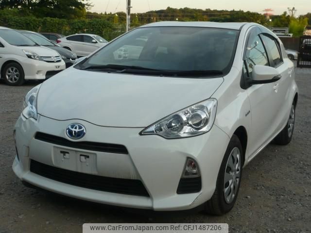 toyota aqua 2014 CFJ1487206 image 1