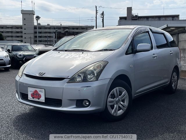 toyota wish 2004 CFJ1754012 image 1