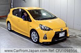 toyota aqua 2013 -TOYOTA 【愛媛 546は】--AQUA NHP10-2163072---TOYOTA 【愛媛 546は】--AQUA NHP10-2163072-