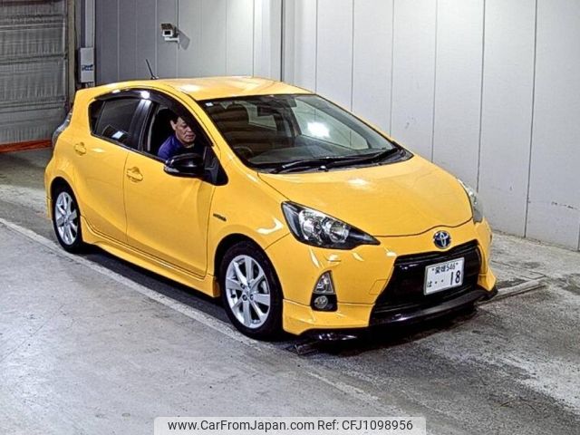 toyota aqua 2013 -TOYOTA 【愛媛 546は】--AQUA NHP10-2163072---TOYOTA 【愛媛 546は】--AQUA NHP10-2163072- image 1