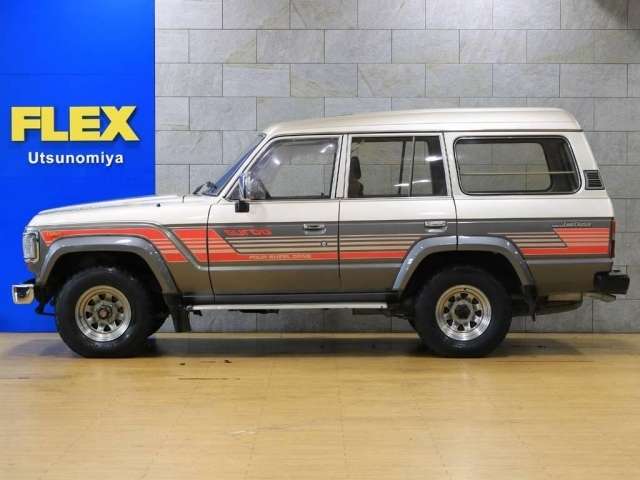 1989 Toyota Land Cruiser P-HJ61V 4WD - Car Price $22,384
