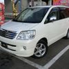 toyota noah 2002 GOO_JP_700102067530210128003 image 1