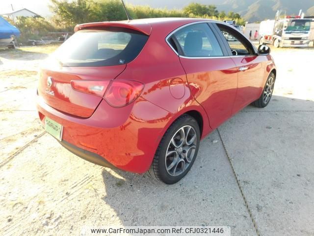 alfa-romeo giulietta 2013 quick_quick_ABA-940141_ZAR94000007236330 image 2