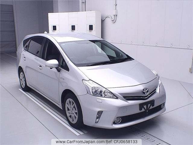 toyota prius-α 2011 -TOYOTA--Prius α ZVW40W-3000781---TOYOTA--Prius α ZVW40W-3000781- image 1