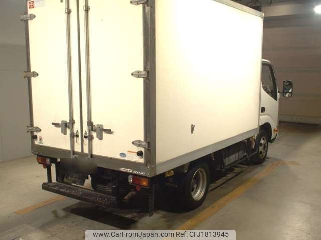toyota dyna-truck 2017 CFJ1813945 image 2