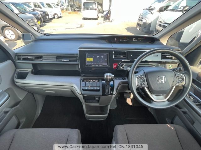 honda stepwagon 2021 CFJ1831045 image 2