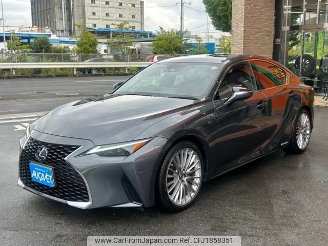 lexus is 2022 CFJ1858351 image 1