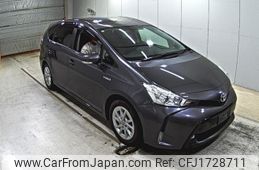 toyota prius-α 2015 CFJ1728711
