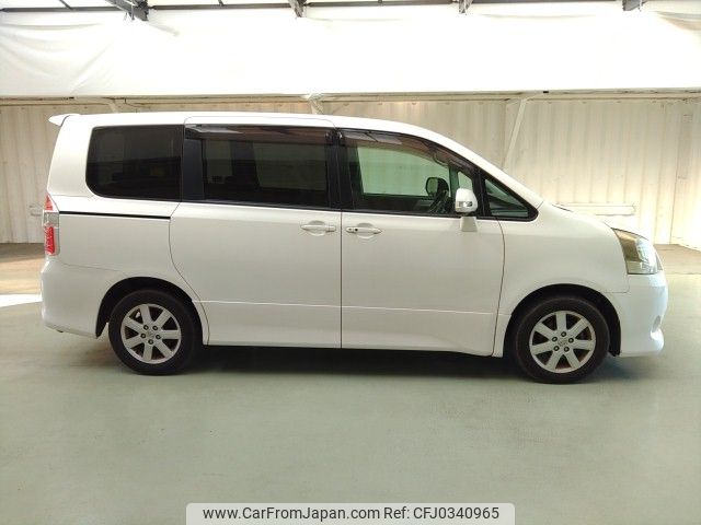 toyota noah 2009 ENHANCEAUTO_1_ea289332 image 2