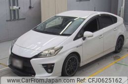 toyota prius 2013 -TOYOTA--Prius DAA-ZVW30--ZVW30-5676977---TOYOTA--Prius DAA-ZVW30--ZVW30-5676977-