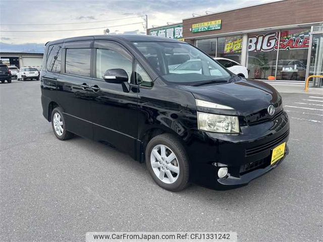 toyota voxy 2008 769235-250624145333 image 2