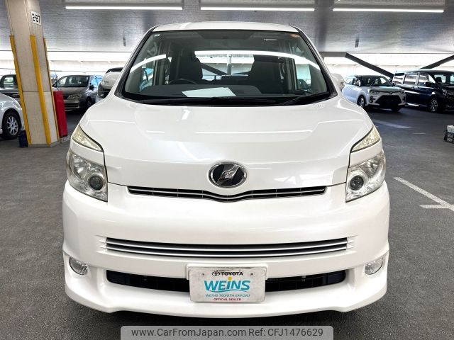 toyota voxy 2010 CFJ1476629 image 2