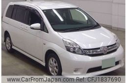 toyota isis 2015 CFJ1837690