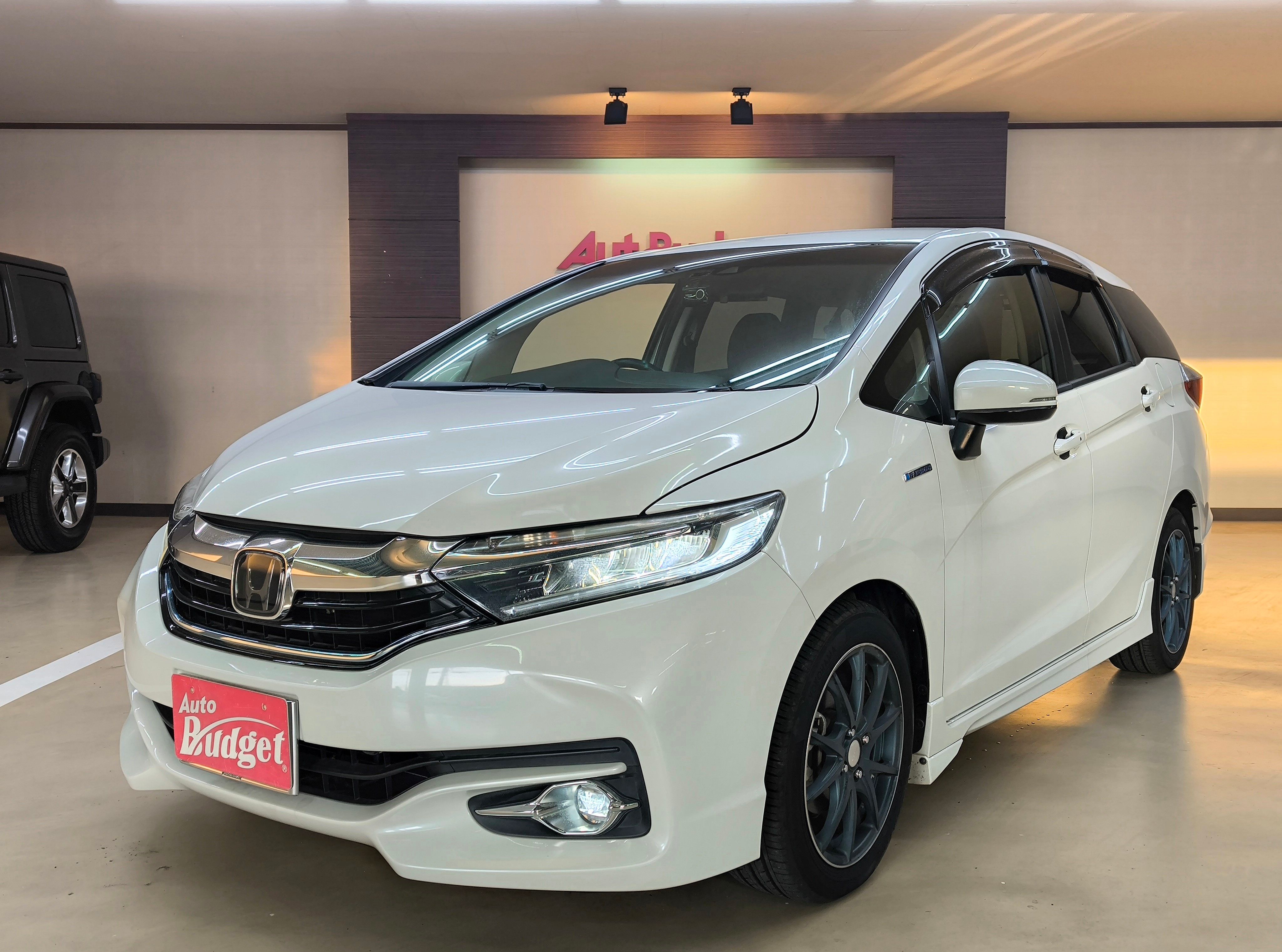 2019 Honda Fit Shuttle DAA-GP7 2WD - Car Price $7,600