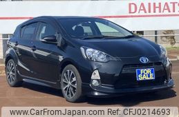 toyota aqua 2014 -TOYOTA--AQUA DAA-NHP10--NHP10-2322523---TOYOTA--AQUA DAA-NHP10--NHP10-2322523-