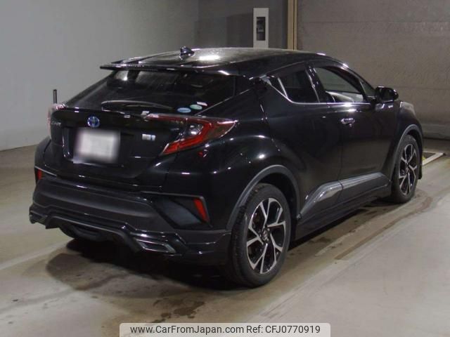 toyota c-hr 2017 quick_quick_DAA-ZYX10_ZYX10-2040459 image 2