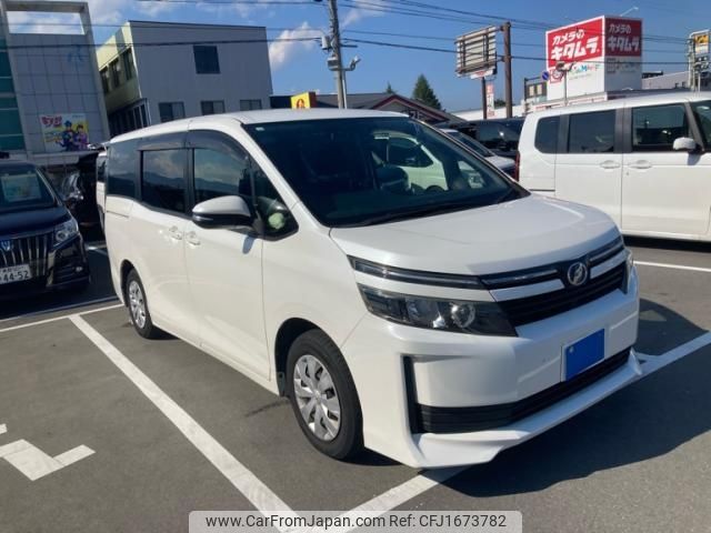 toyota voxy 2014 CFJ1673782 image 2