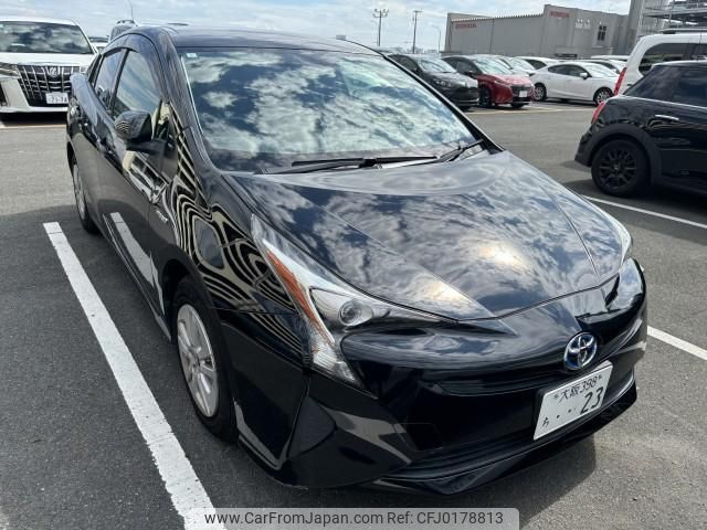 toyota prius 2017 quick_quick_DAA-ZVW50_ZVW50-8059380 image 2