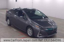 toyota prius-phv 2017 CFJ1544596