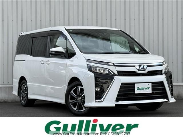 toyota voxy 2017 -TOYOTA--Voxy DBA-ZRR80W--ZRR80-0384202---TOYOTA--Voxy DBA-ZRR80W--ZRR80-0384202- image 1